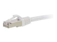 C2G Cat5e Booted Shielded (STP) Network Patch Cable - Koblingskabel - RJ-45 (hann) til RJ-45 (hann) - 4 m - STP - CAT 5e - formstøpt - hvit 83883