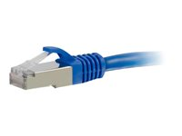 C2G Cat6a Booted Shielded (STP) Network Patch Cable - Koblingskabel - RJ-45 (hann) til RJ-45 (hann) - 2 m - STP - CAT 6a - formstøpt, uten hindringer, flertrådet - blå 89910